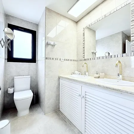 Ocean View Spacious 2br Pool Playa Paraiso