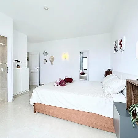 Apartment Ocean View Spacious 2br Pool Playa Paraiso *